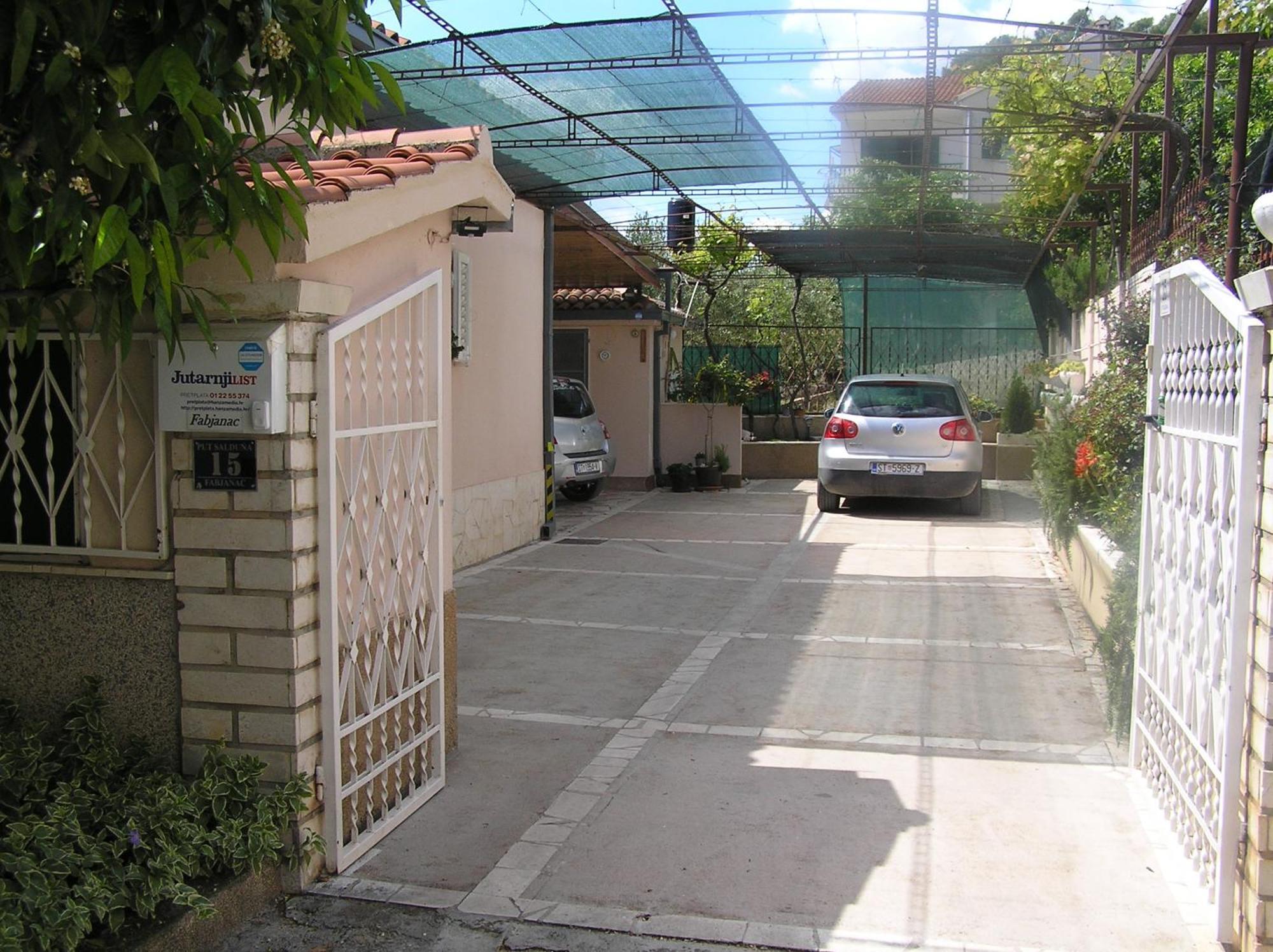 טרוגיר Studio Apartments Fabjanac מראה חיצוני תמונה