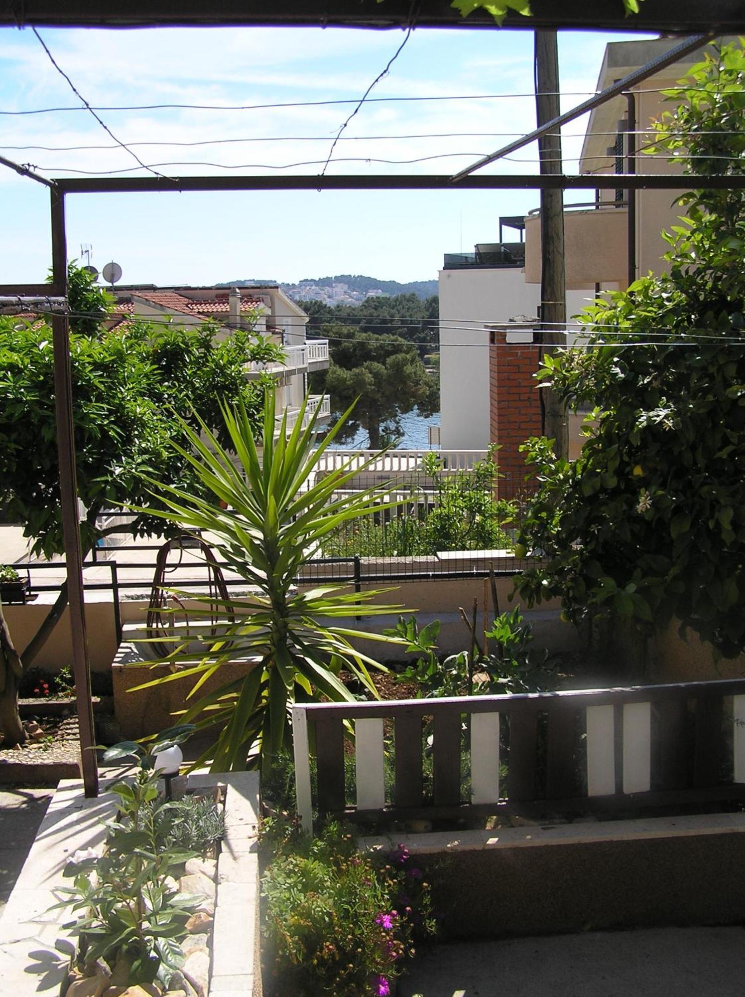 טרוגיר Studio Apartments Fabjanac מראה חיצוני תמונה