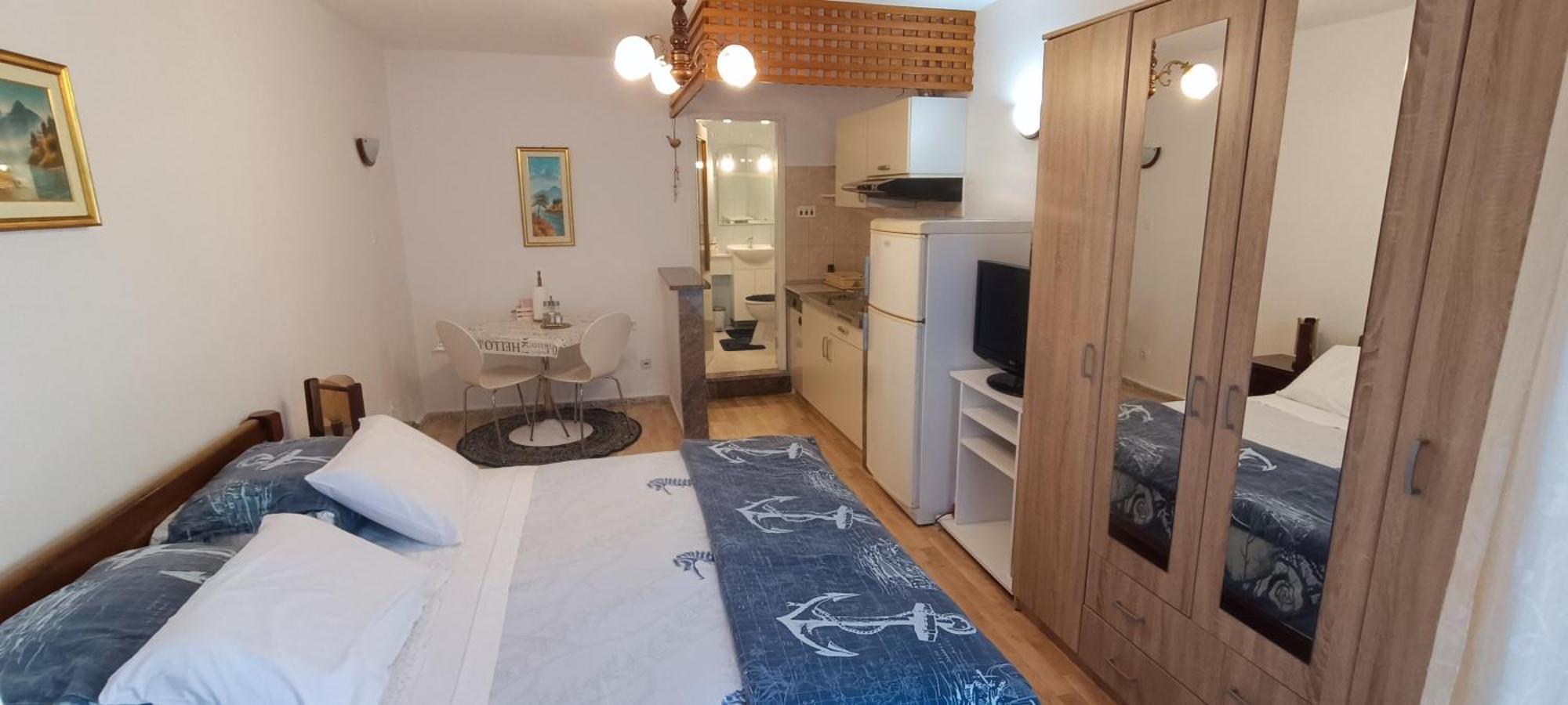טרוגיר Studio Apartments Fabjanac מראה חיצוני תמונה