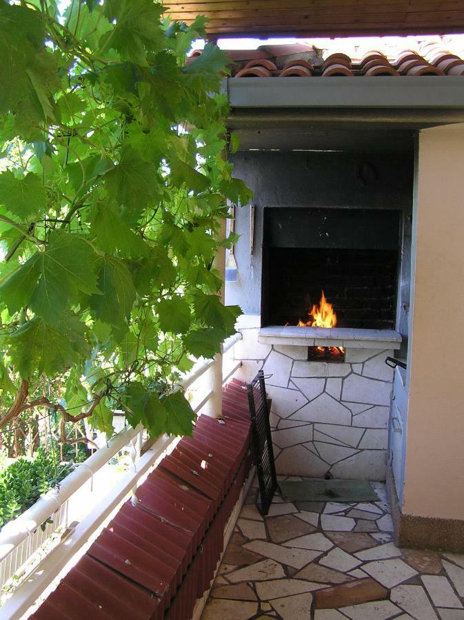 טרוגיר Studio Apartments Fabjanac מראה חיצוני תמונה